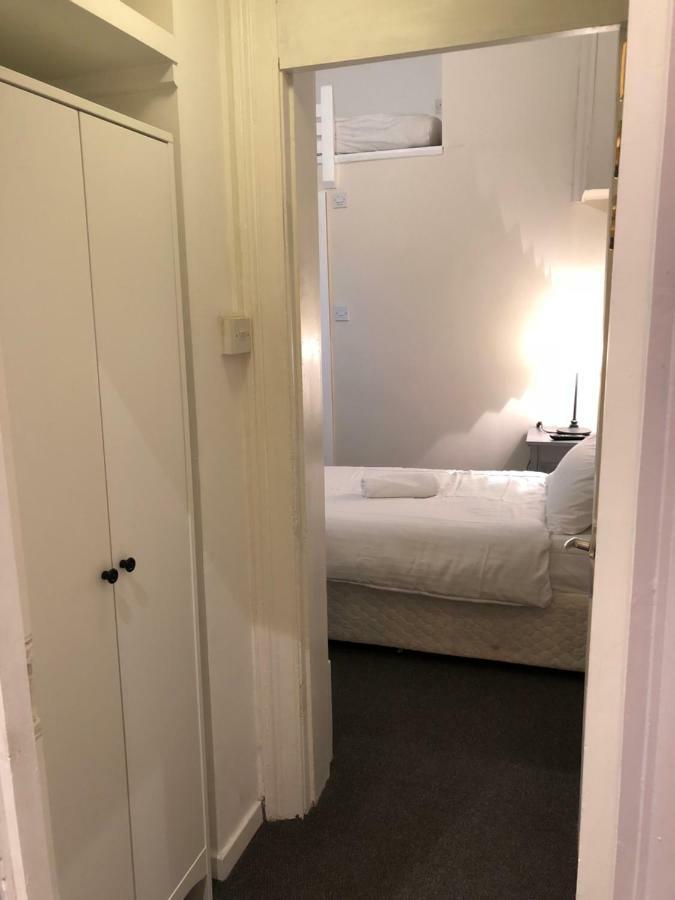 Tourian Lounge Hotel 伦敦 外观 照片