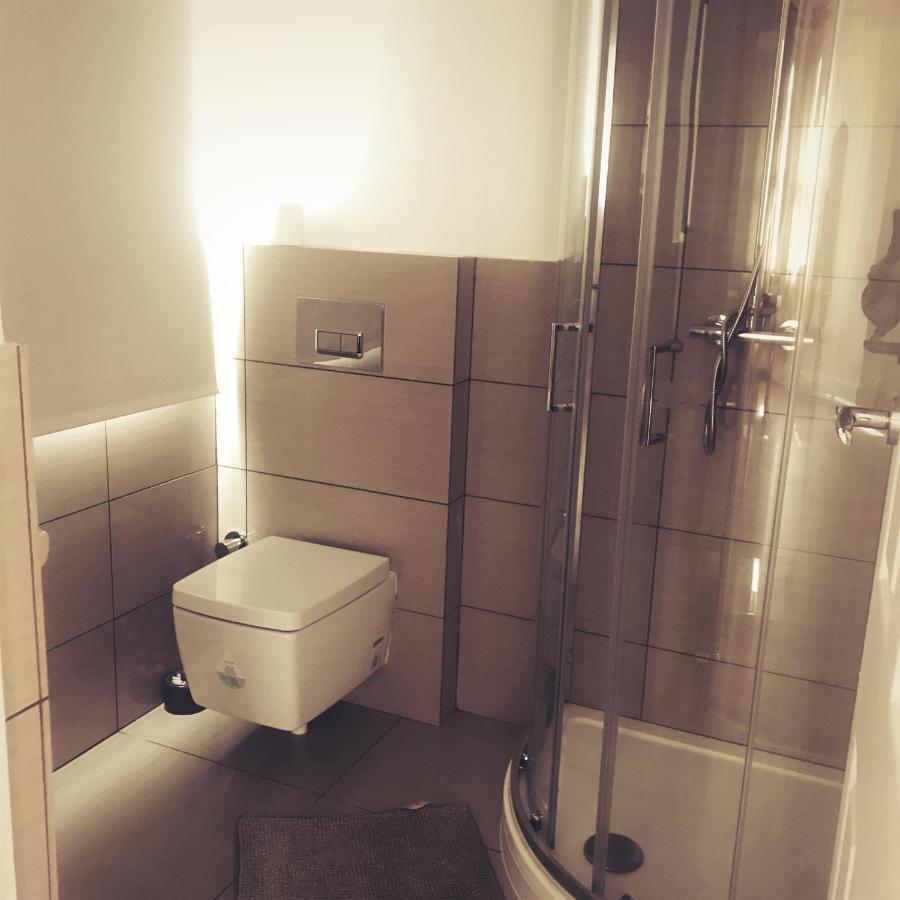 Tourian Lounge Hotel 伦敦 外观 照片